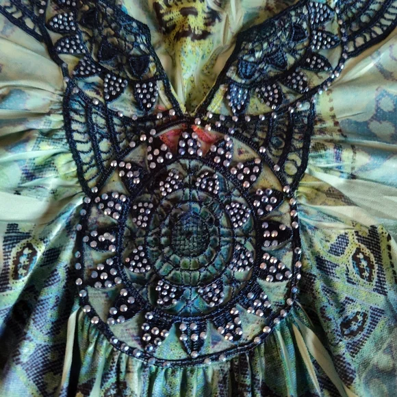 Apt. 9 Vibrant Blue and Green Blouse - Picture 2 of 4